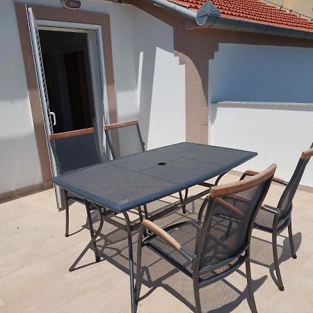 Apartments "Jope I Toni" Biograd Na Moru Esterno foto