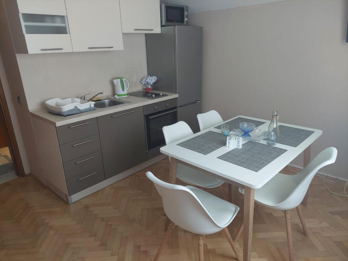 Apartments "Jope I Toni" Biograd Na Moru Esterno foto